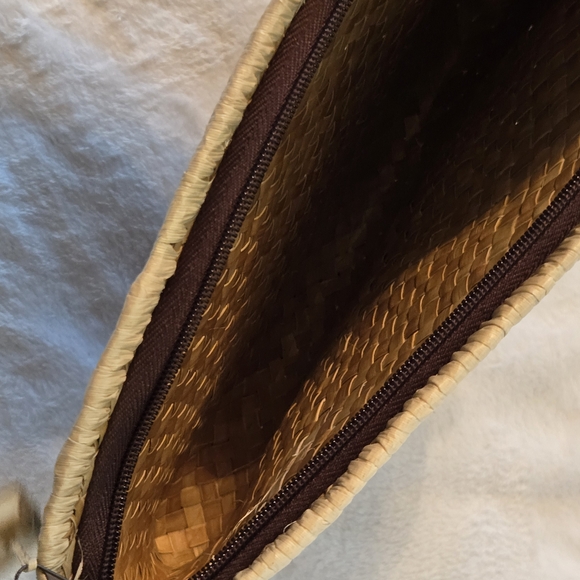 Elegant Woven Clutch in Tan and Brown - Picture 3 of 3